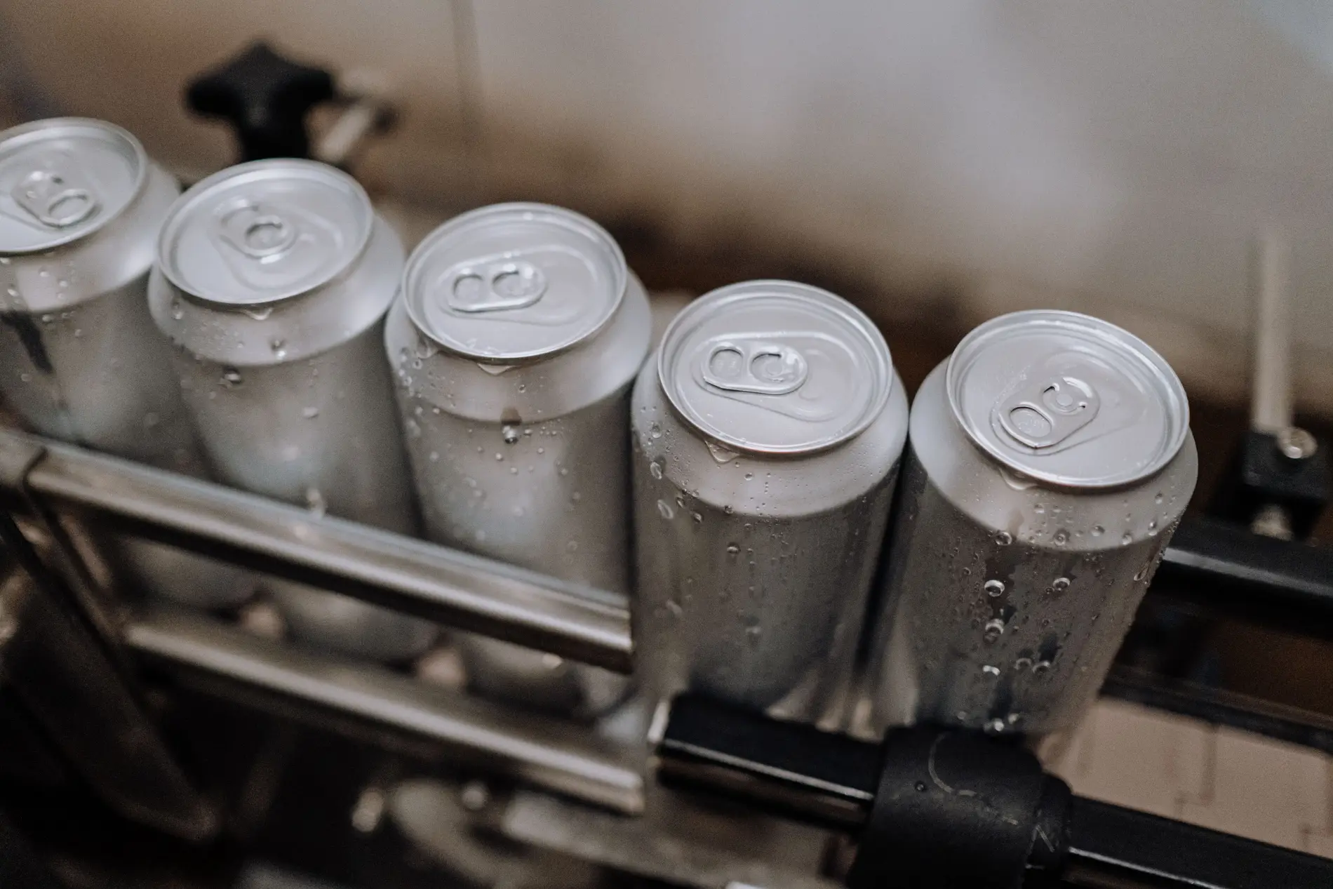 Blog - Low-Conductivity Rinse Water For Beverage Can Production